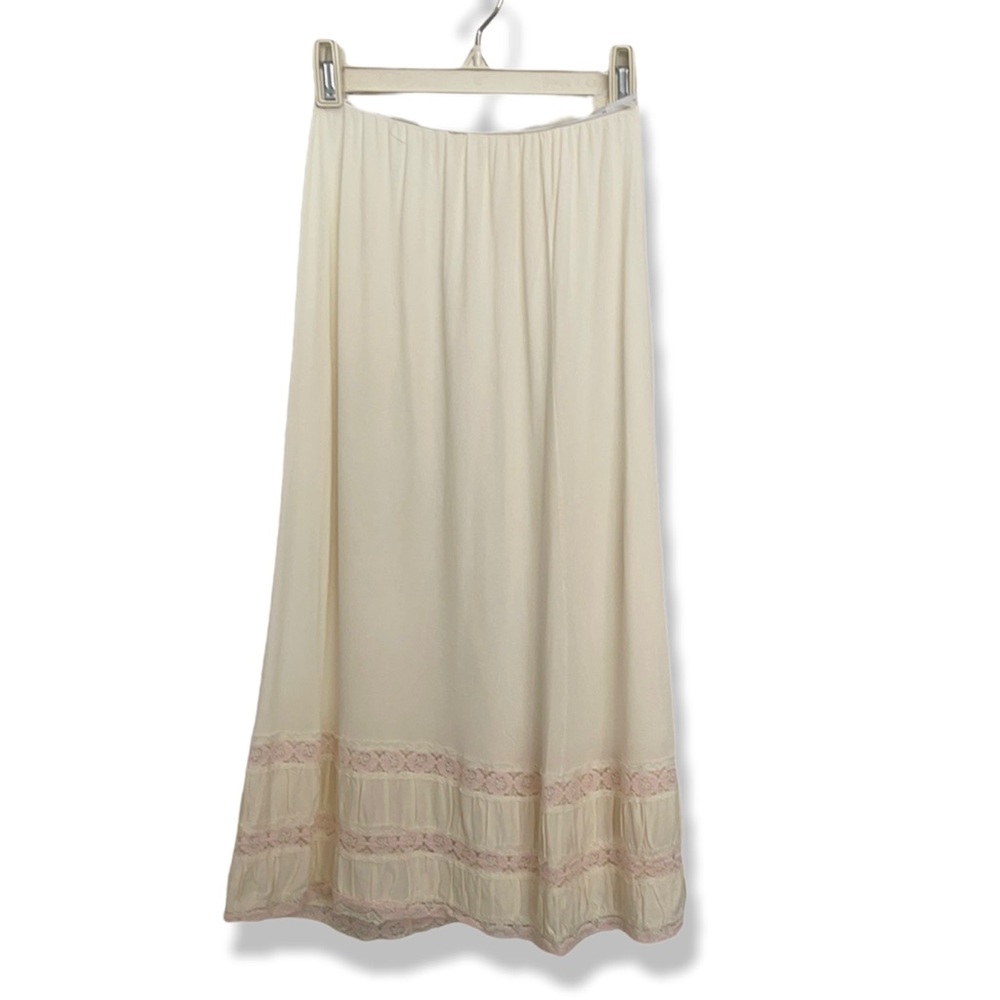 Vintage Women’s 60’s long slip